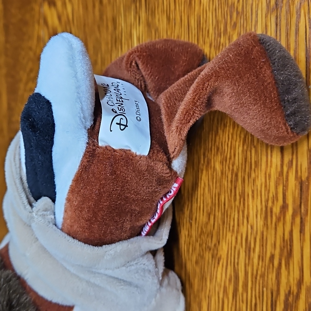 Disneyland Paris Chip 'n Dale Rescue Rangers Chip Plush - Picture 9 of 10